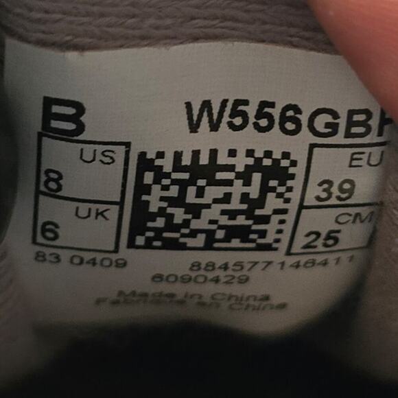 New Balance Sneakers - Picture 6 of 6